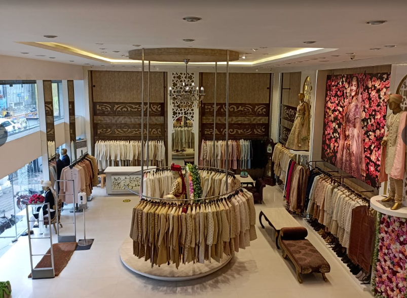 Manyavar & Mohey